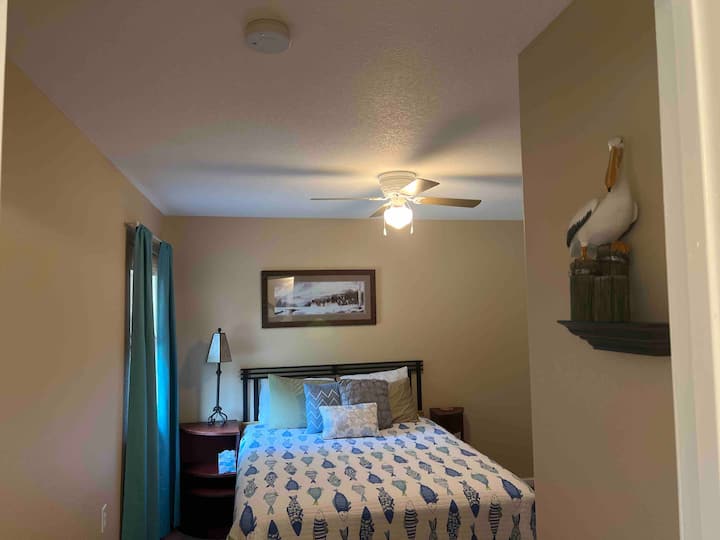 Спалня в гаражен апартамент 