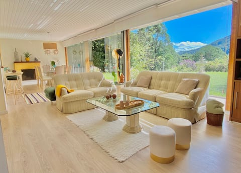 Beautiful View • Copa26 70" 4k TV • Wi-Fi • Comfort