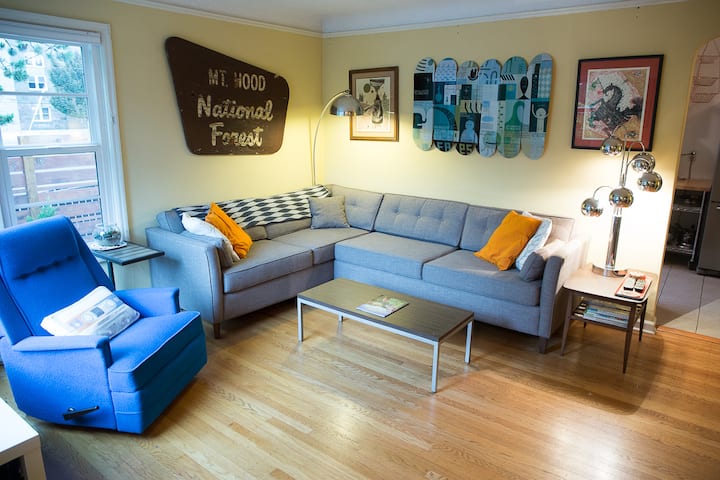Private Duplex, Fast Internet, Walk To It All - Portland, OR