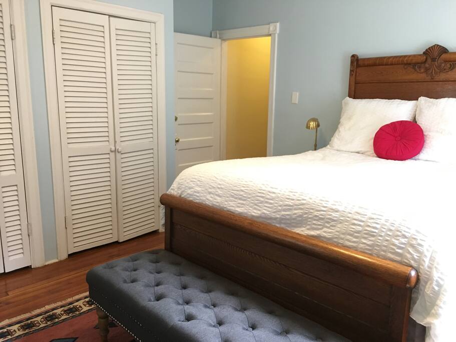 Antique king size bed