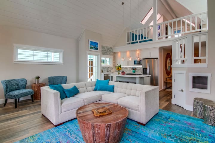 Completely Upgraded 4 BR 3 Bath,Steps To Ocean/Bay