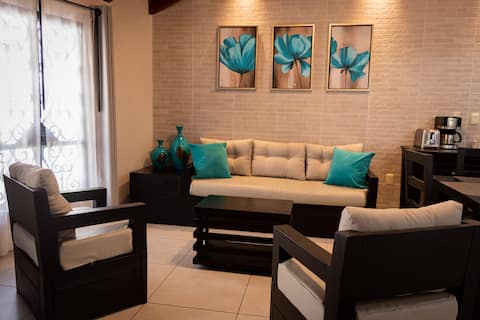 Top performing Airbnb: Olvic 2 room in Taxco De Alarcón