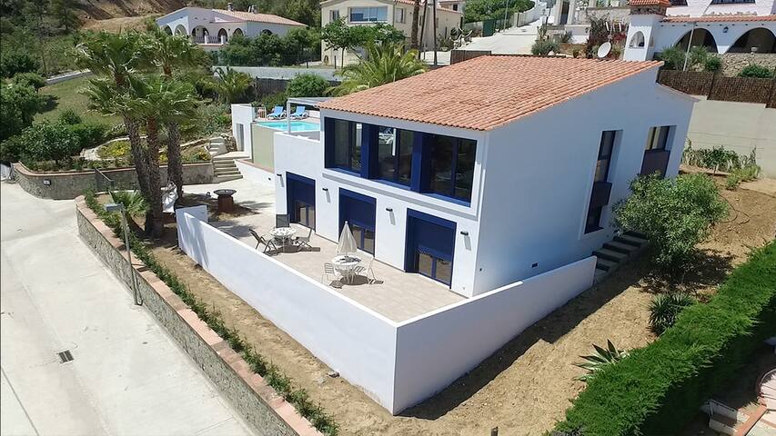 Costa Brava DreamVilla with Seaview gallery image 3