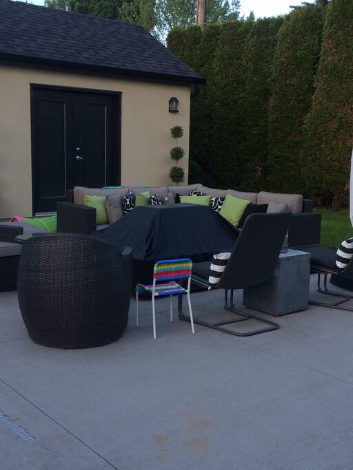 Lounge area with Casita