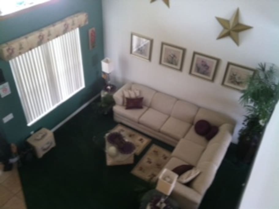 Bedroom,Indoors,Room,Living Room,Furniture