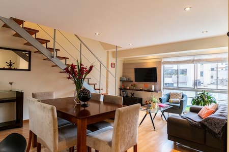 Apartment Duplex Miraflores (2 blocks Malecon)