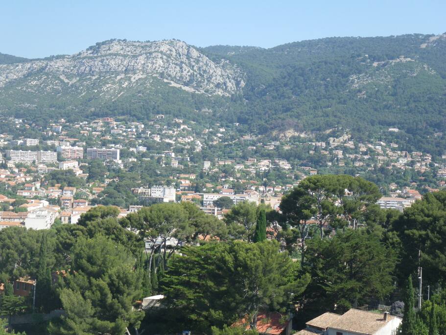 Vue sur le Mont Faron