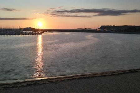 Location petite maison vue mer en centre ville