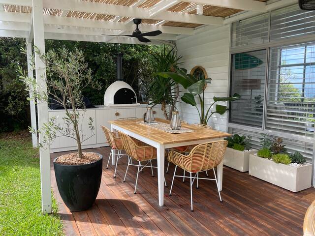 Private quintessential beach cottage, ocean views gallery image 5