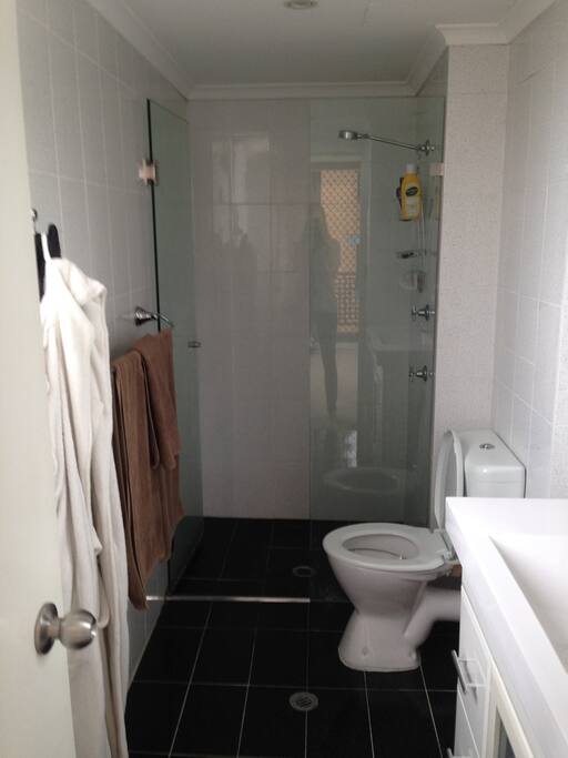 Ensuite