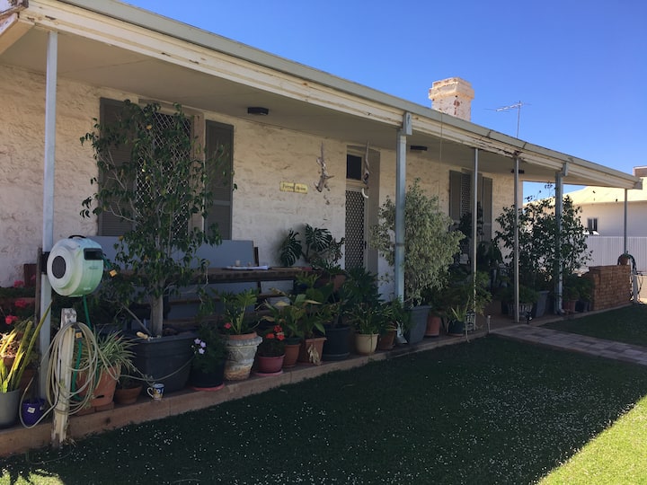 Kalgoorlie Holiday Rentals & Homes Western Australia, Australia Airbnb