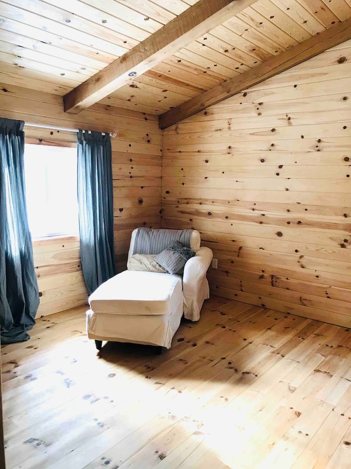 Relaxing spot seated on the daybed