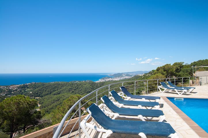 ★ CoastalVillas – Villa Dali ★ amazing sea views gallery image 4