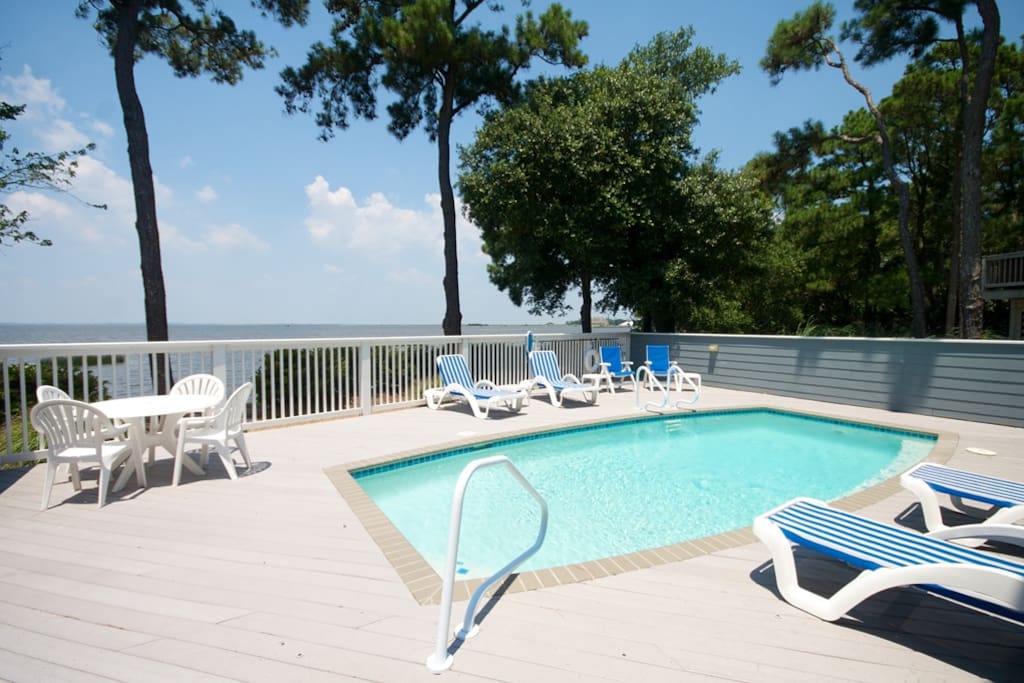 CL516: Sound Sational OBX | Pool Area