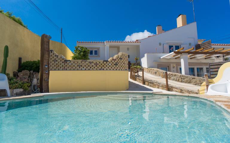 Airbnb Almocageme Vacation Rentals Places To Stay Lisbon