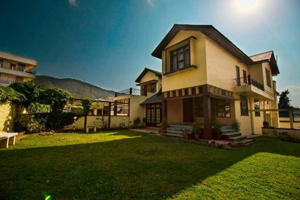 sohra d-cloud guest house meghalaya and Guest in Bed Rent Sunrise breakfasts 2  house  for