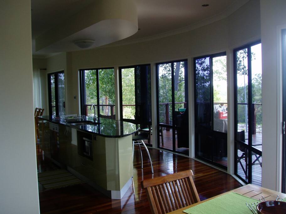 BEAUTIFUL SLATE BENCHTOPS WITH VIEWS