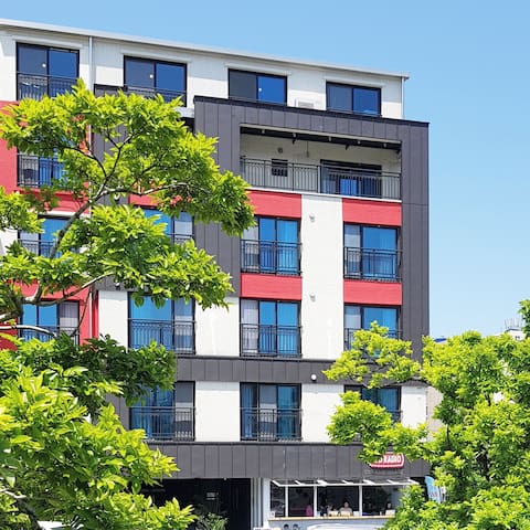 Jeju-si, South Korea managed Airbnb listing 2