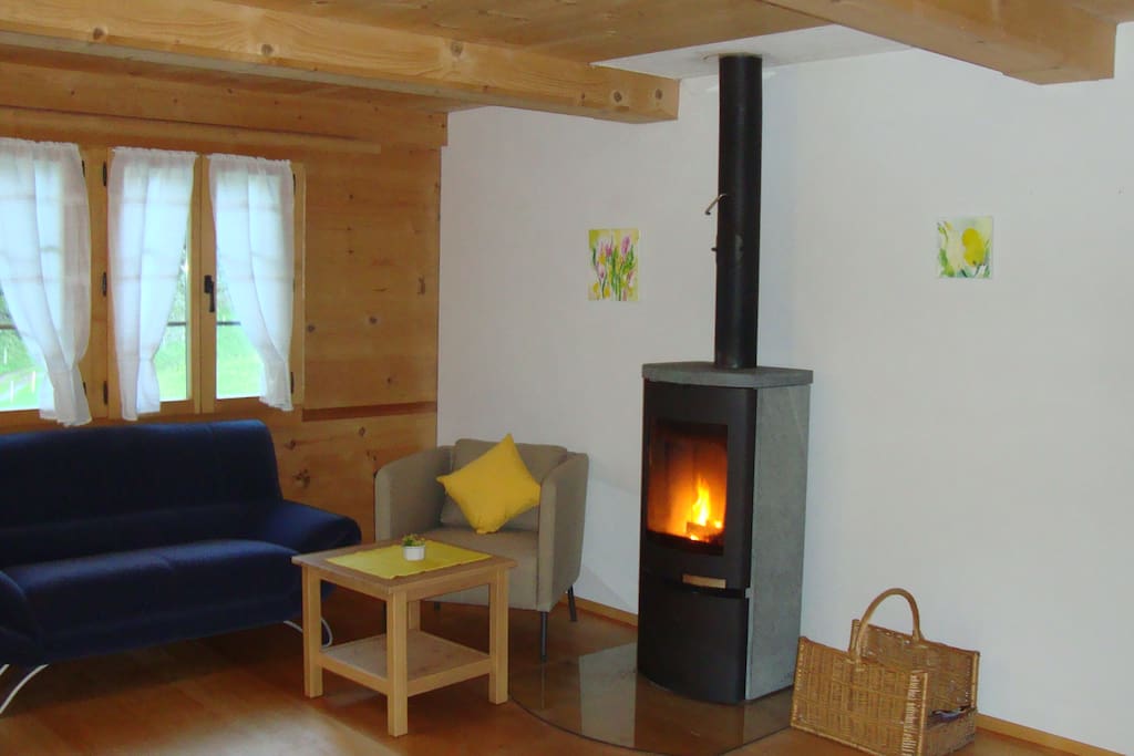 Heimelige Wohnecke mit Kamin