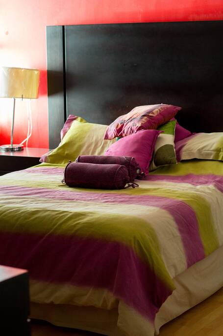 Blancos y ropa de cama en perfecto estado.