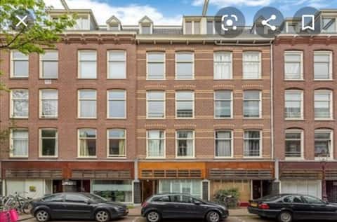 Spacious apartment in the best neighborhood of AMS