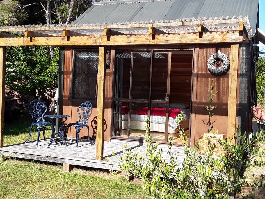 Piwakawaka Cottage