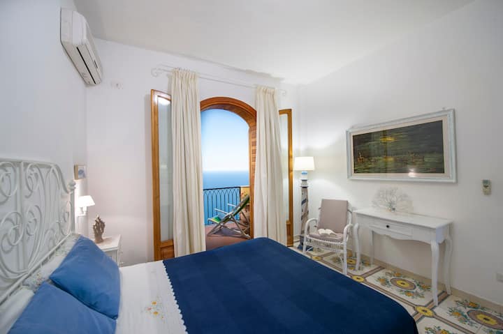 Ლუქს-კლასის ვილა ილ მინიალი/საძინებელი

