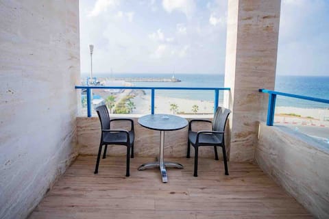 Luxury holiday apartment on the sea