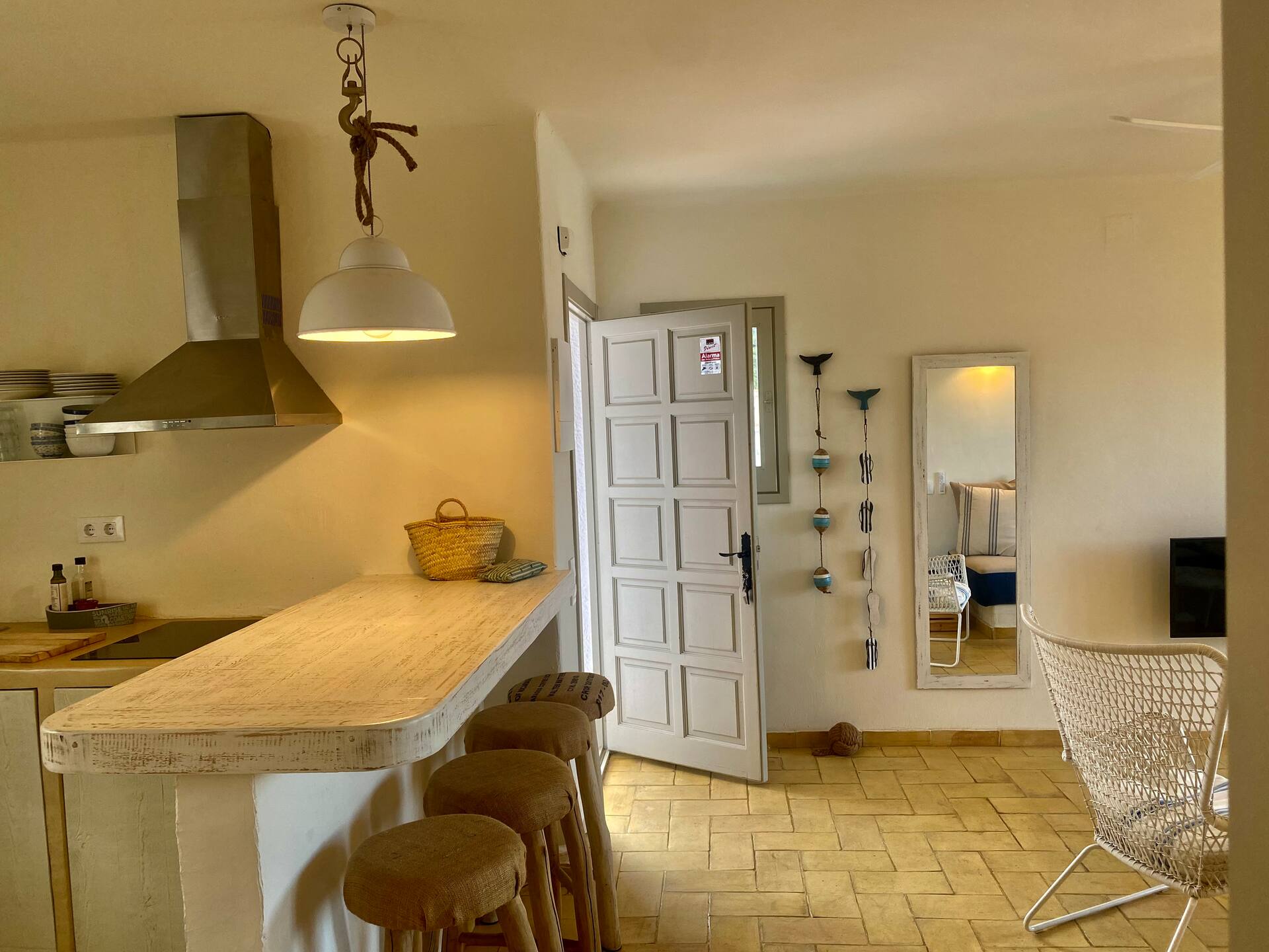 LU Apartments, Pals Beach