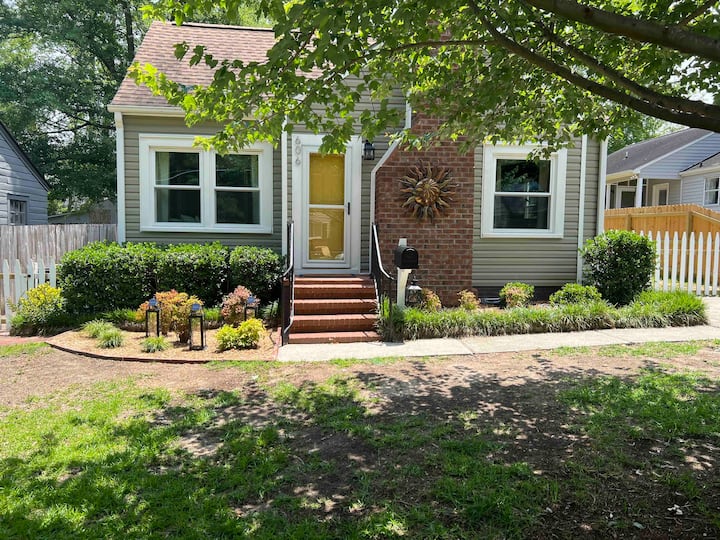 Shananegin's Cottage, Pet Friendly!
