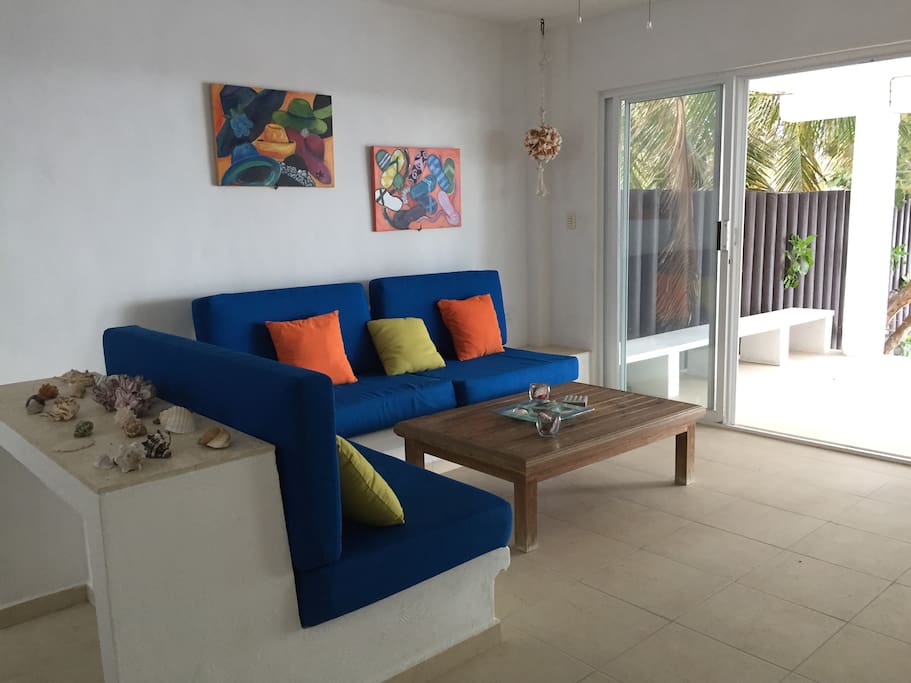 Spacious living room