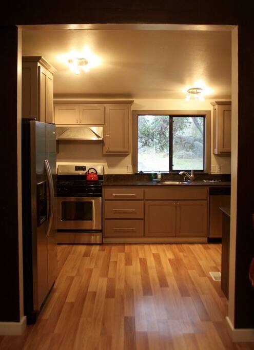 Looking from Dinning into Kitchen