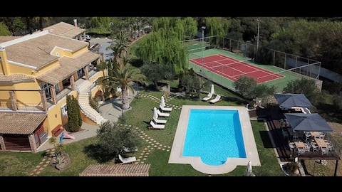 Villa Privilege Classic & Exclusive with Tennis