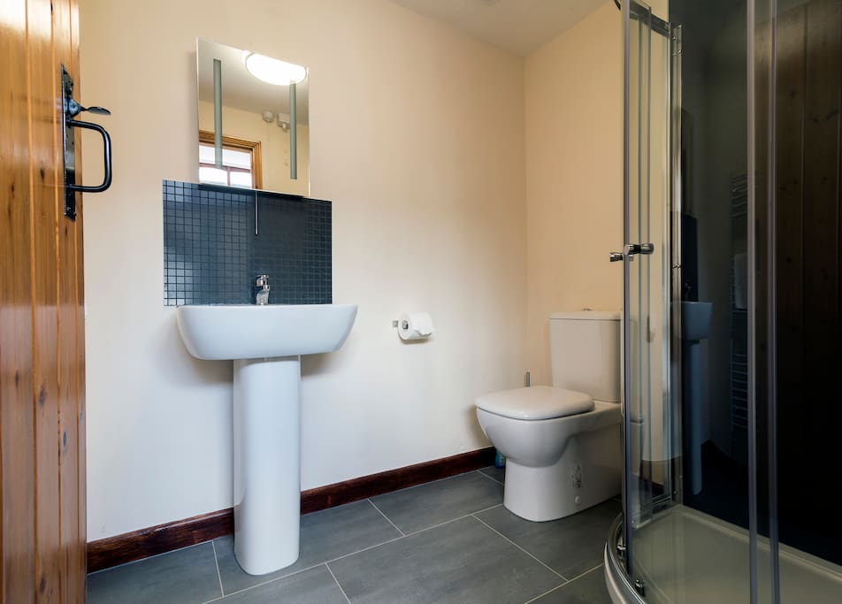 En-suite shower