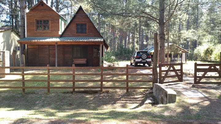 Casa única / Casa exclusiva 1 quarto, com ar condicionado