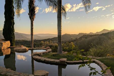 Private Guest Suite on 40 acre Vineyard Estate