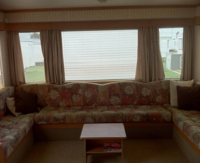 Main Lounge with TV & DVD
