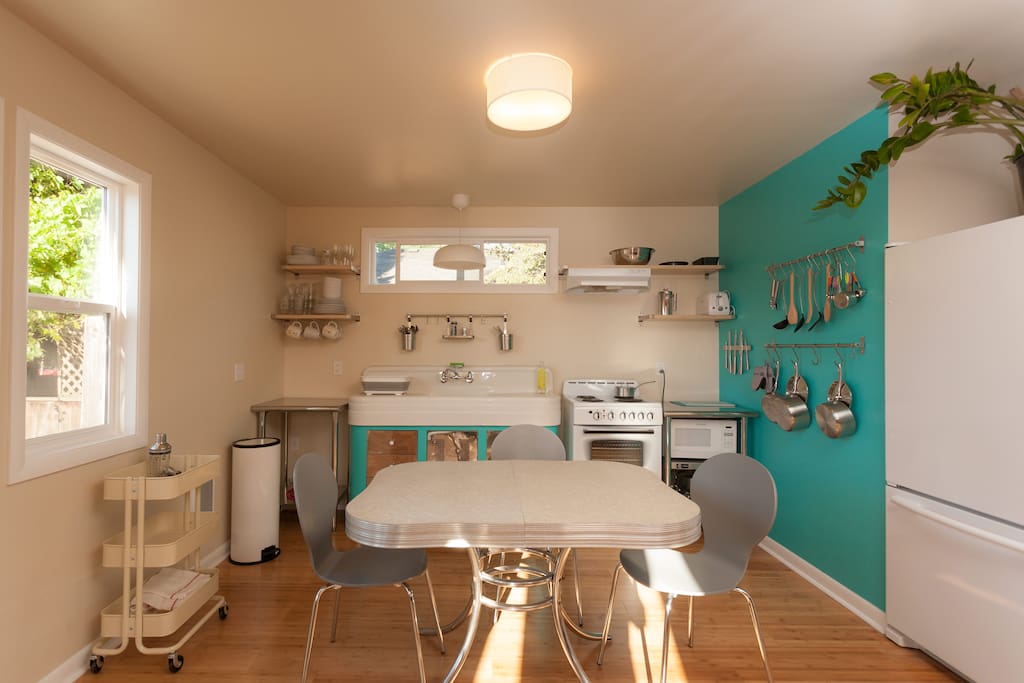 Fully equipped kitchen