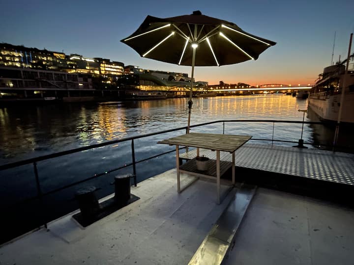 20 Best Airbnb Houseboat Rentals In Paris Updated 2023 Trip101