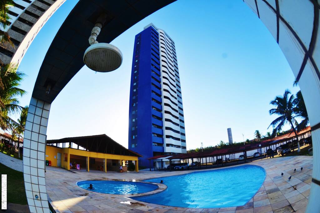Piscinas adulto e infantil