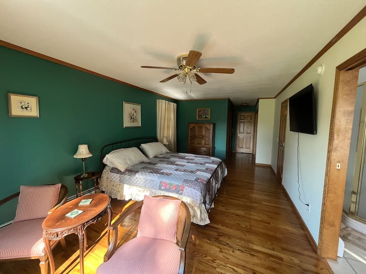 Уютен главен апартамент. 