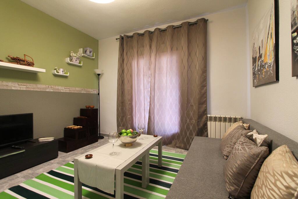 SALON - DORMITORIO 2