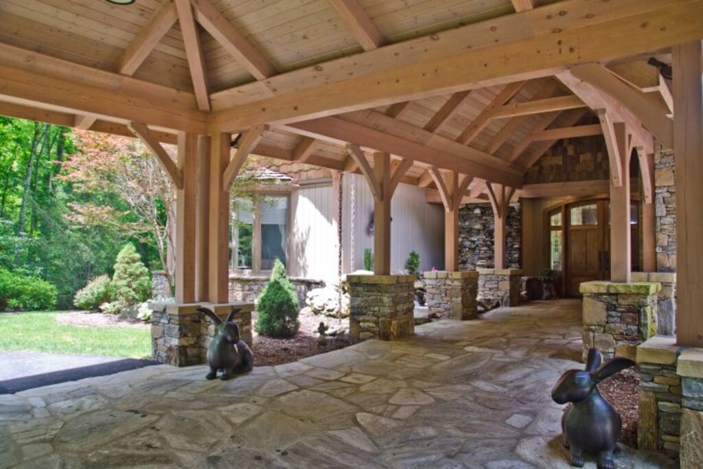 Cover timber frame Entry