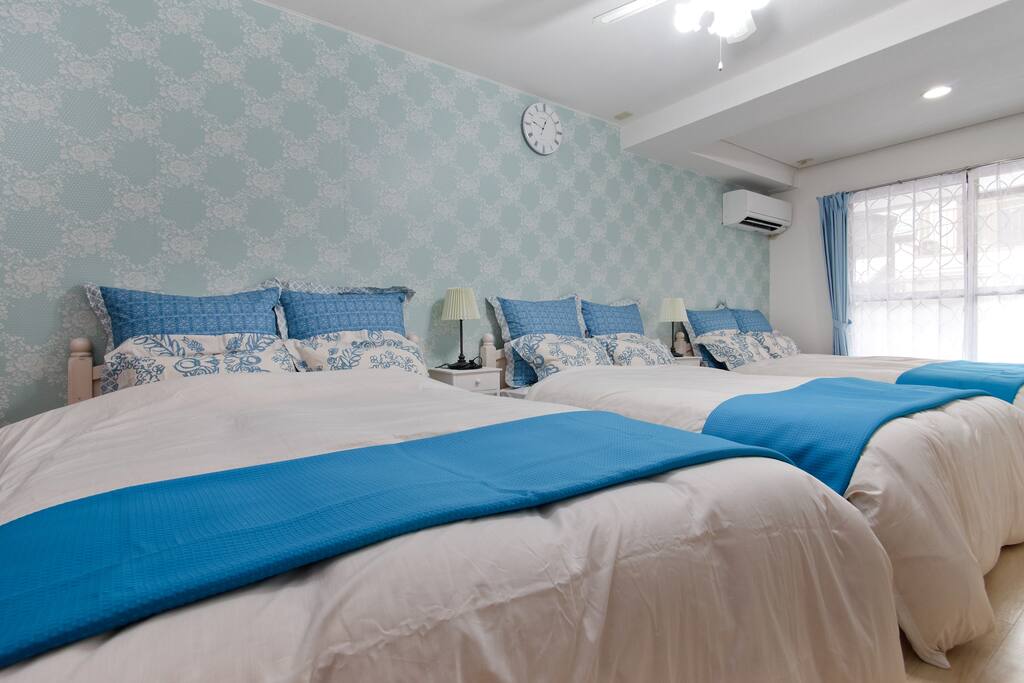 3 beds