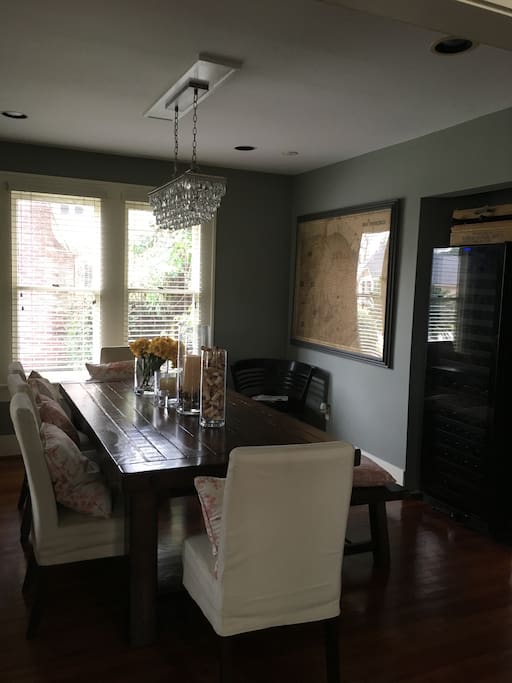 Formal dining room