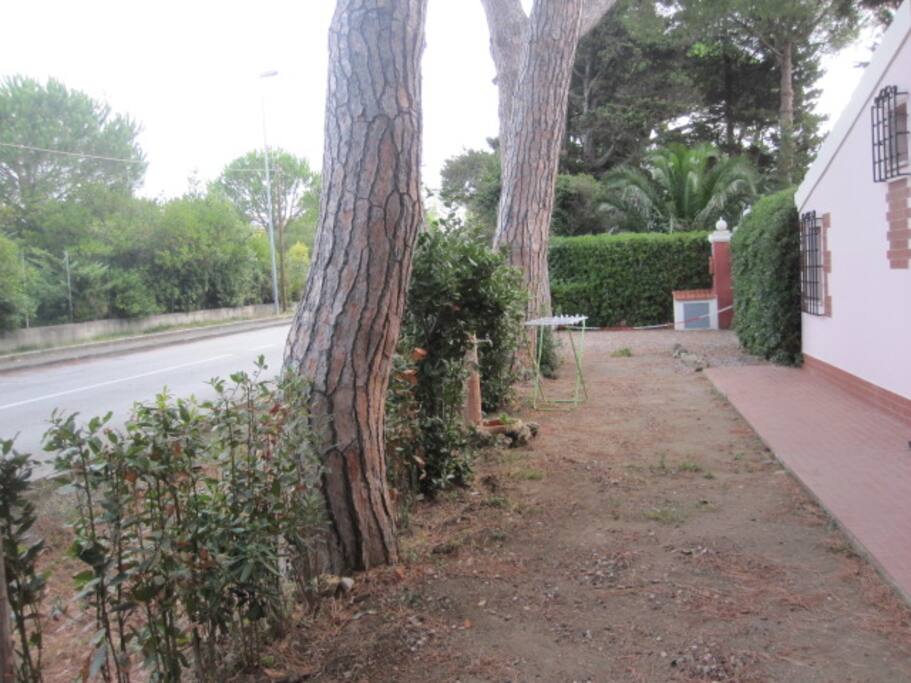 Entrance and car park