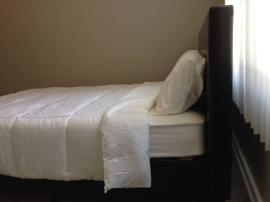 Queen size bed