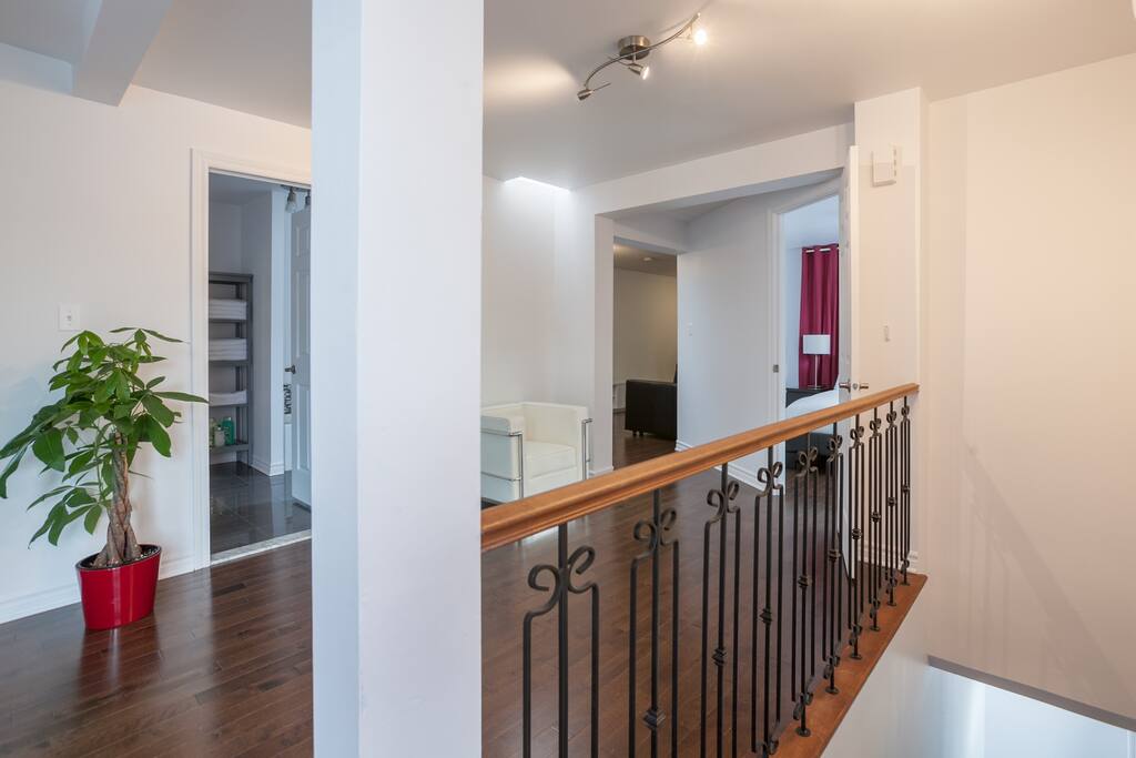 Entrance/ Staircase