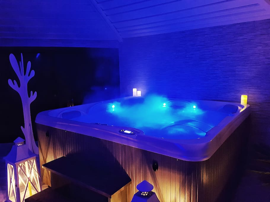 Jacuzzi area Spa