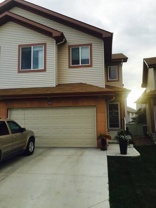 Condo Exterior/ End Unit